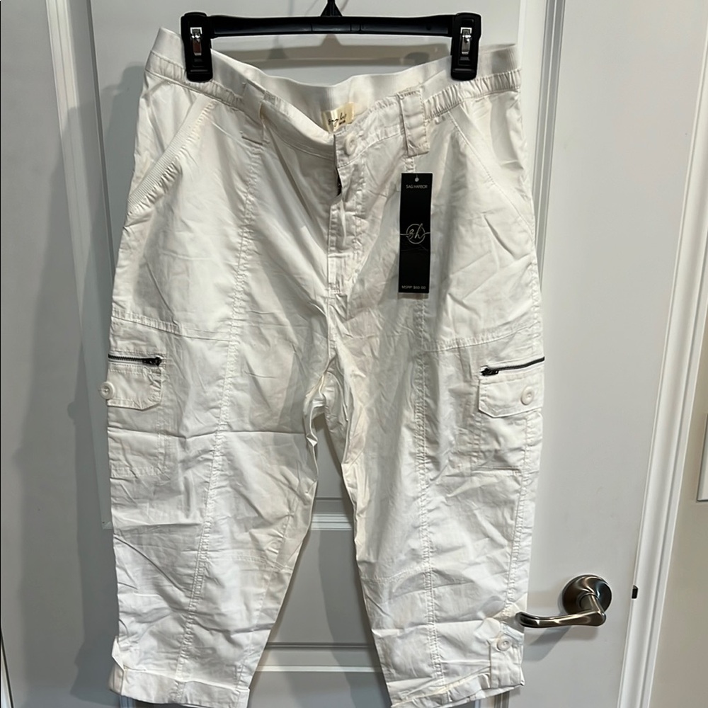 Sag Harbor White Capris Pants
